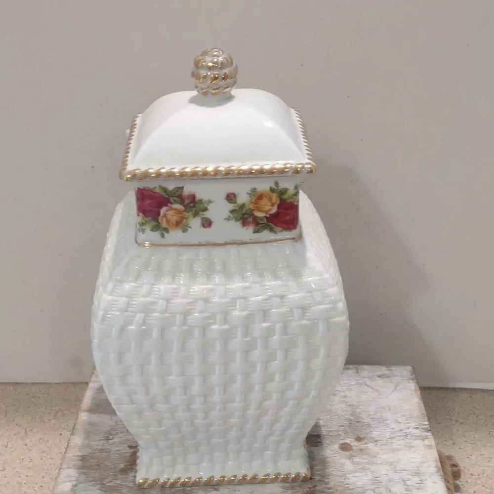 Royal Albert Country Roses Cookie Jar